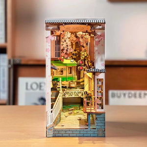 Maqueta Sujetalibros Sakura Densya Rolife TGB01