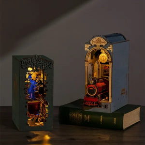 Maqueta Sujetalibros Magic House Rolife TGB03