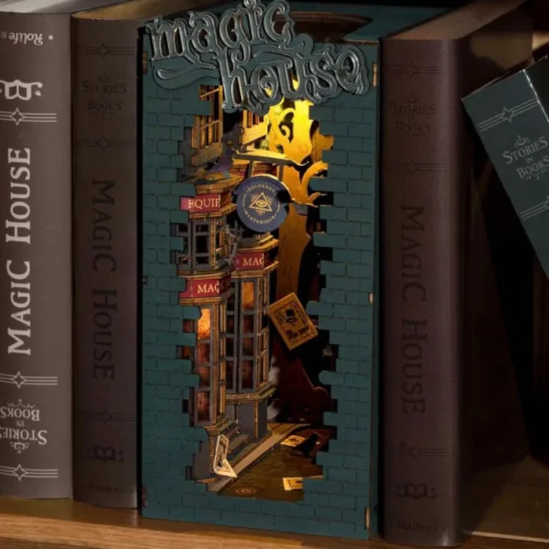 Maqueta Sujetalibros Magic House Rolife TGB03