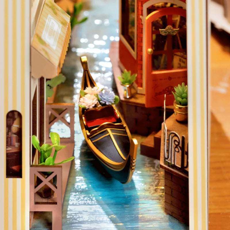 Maqueta Sujetalibros Venecia Romántica Rolife TGB08