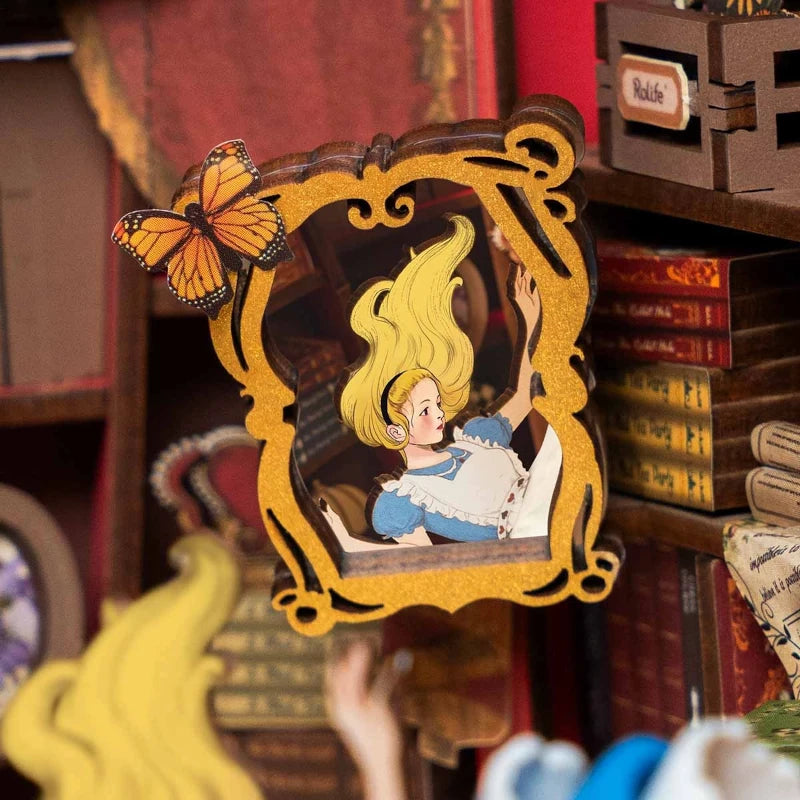 Maqueta Sujetalibros Alicia en el País de las Maravillas Rolife TGB12